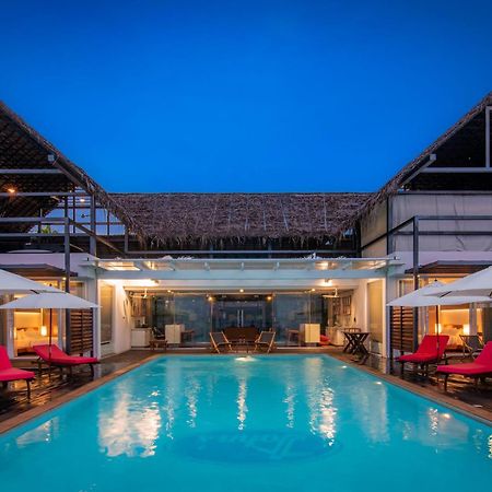 Stayvista At The Rain - River Villa With Infinity Pool Alappuzha Kültér fotó