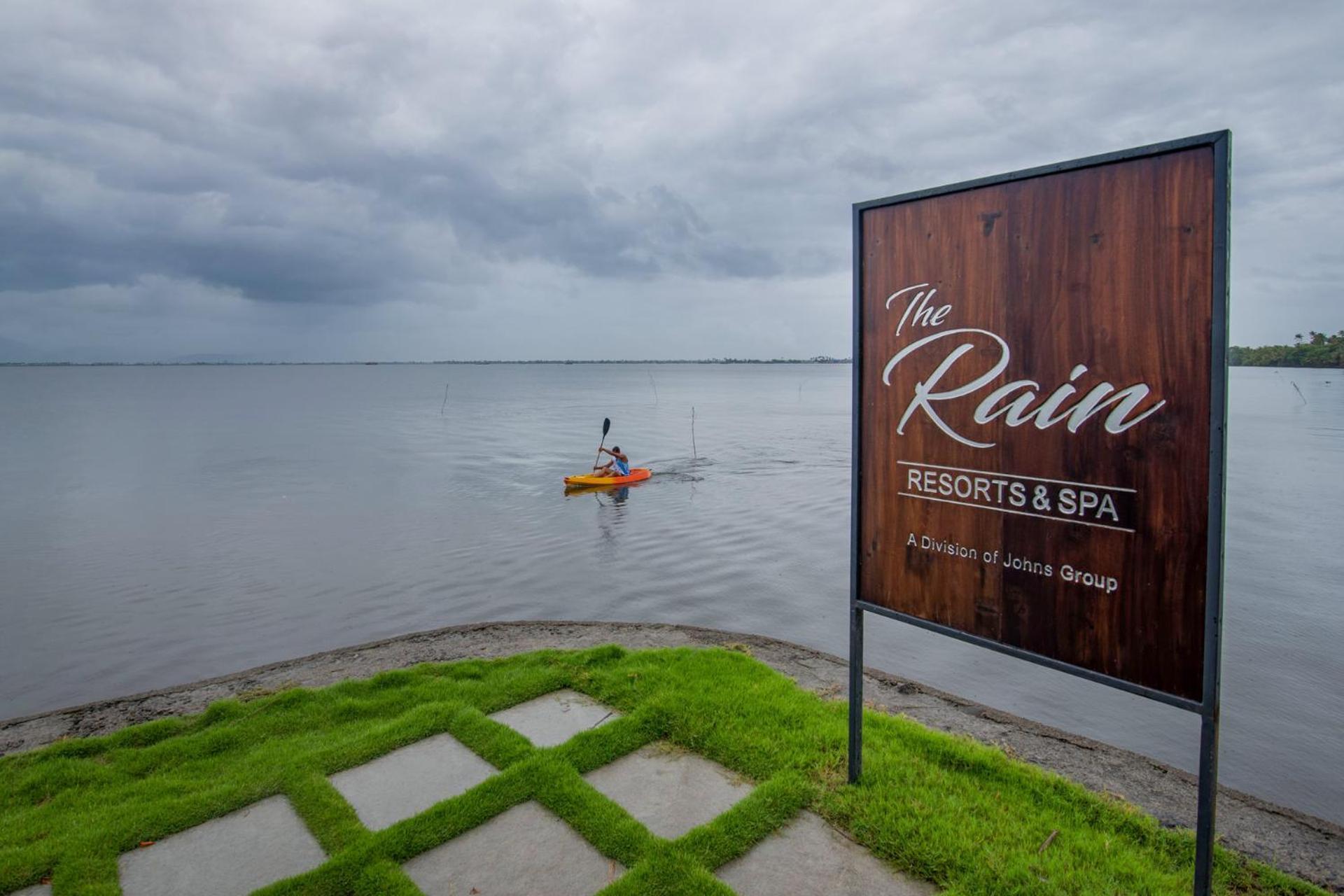 Stayvista At The Rain - River Villa With Infinity Pool Alappuzha Kültér fotó